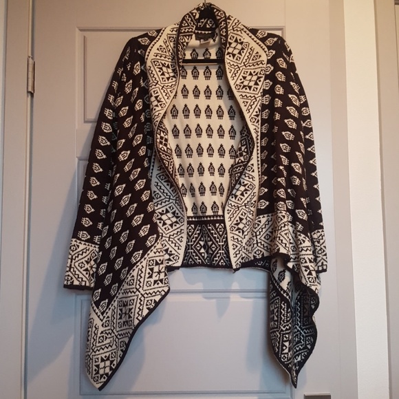 Romeo & Juliet Couture Sweaters - Romeo + Juliet Couture Reversible Knit Sweater